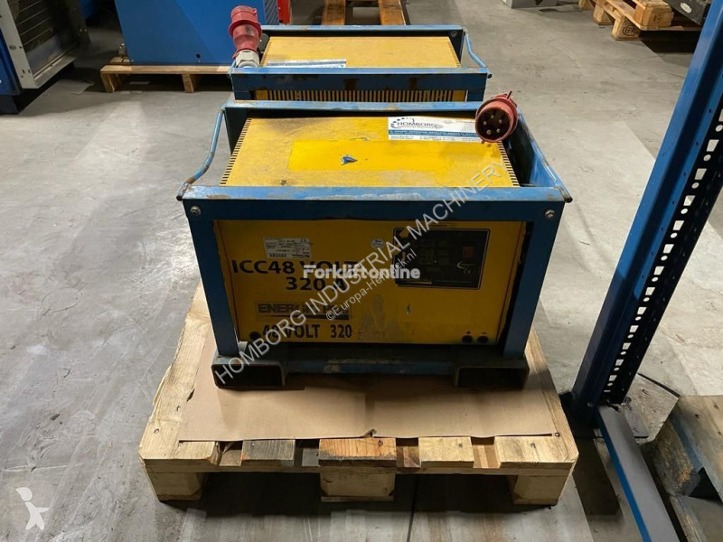 Magazijnmachines  48 Volt Acculader Heftruck...