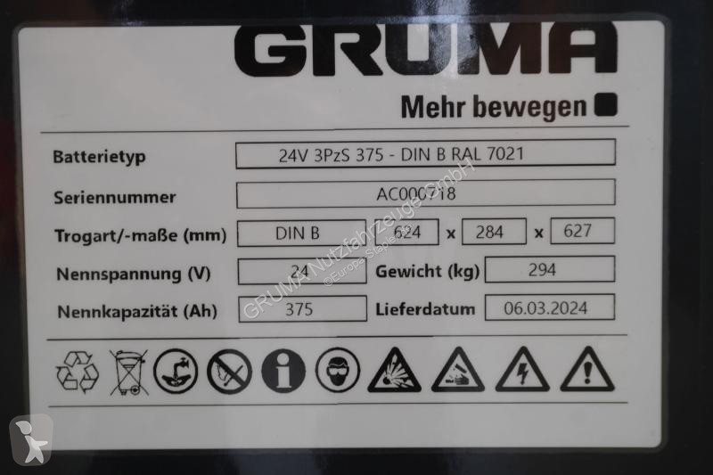 Manipulačné príslušenstvo   24 Volt 3 PzS 375 Ah