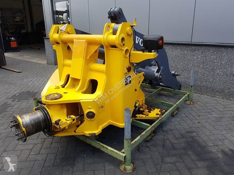 Подемно-транспортно оборудване Volvo L45TP...