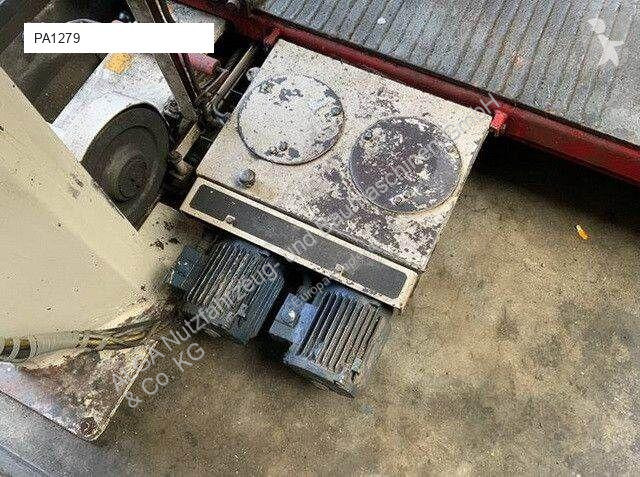 Manipulační vybavení  3240, Arbeitsbühne,...