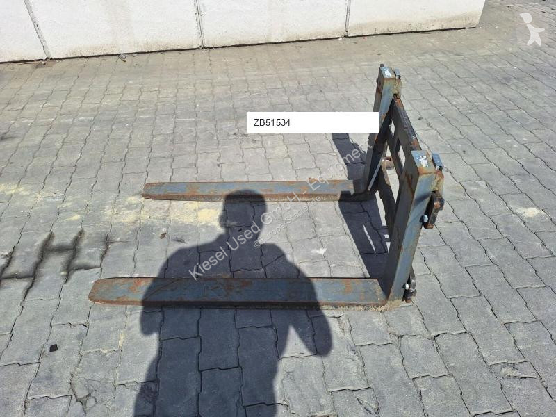 تجهيزات المناولة Giant Palettengabel