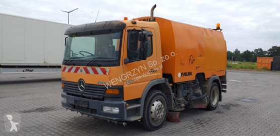 Камион метачка Mercedes