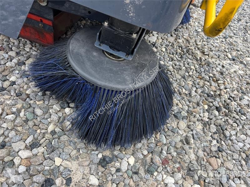 Echipament de curățare  Kaster S13 Broom...