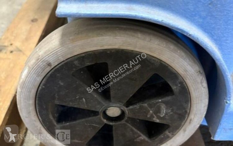 معدات التنظيف Numatic aspirateurs