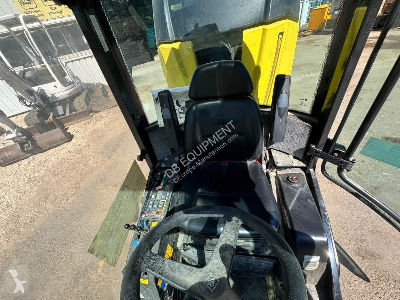 معدات التنظيف   MC50 Balayeuse aspiratrice de...