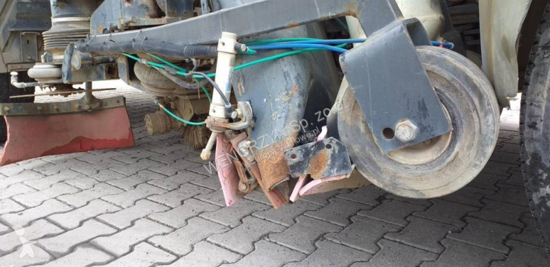Engin de voirie Mercedes ZAMIATARKA DROGOWA...