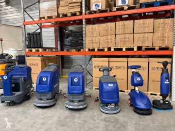 Подопочистваща машина Comac нови