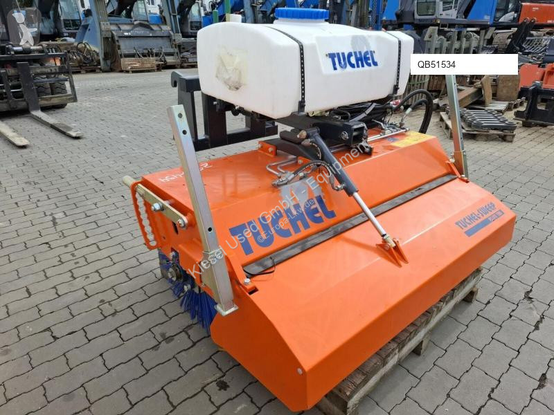 معدات التنظيف Tuchel Plus 590-1500