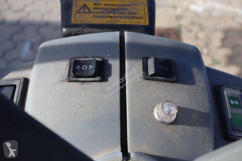 Maquinaria de limpieza Hako 300