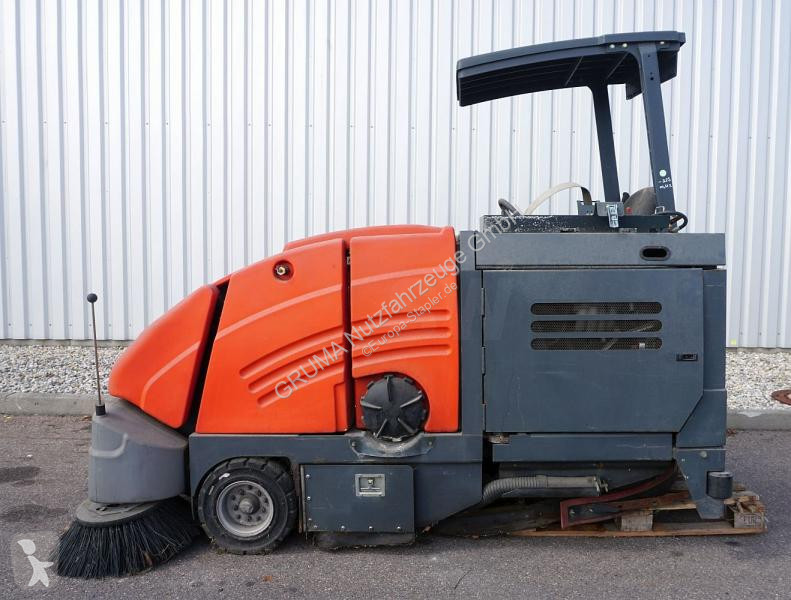 معدات التنظيف Hako  1800 LPG