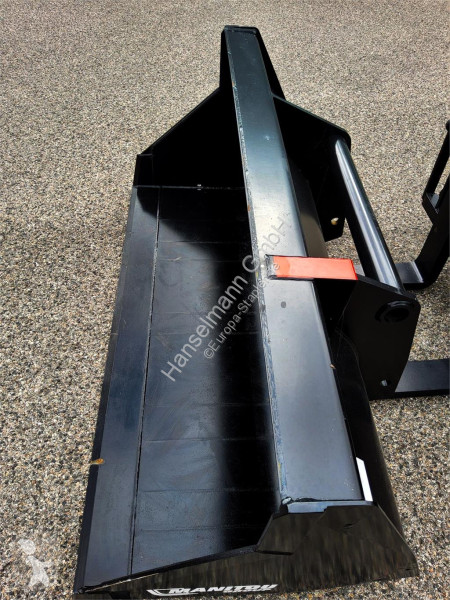 تجهيزات المناولة Manitou CBR730L1850