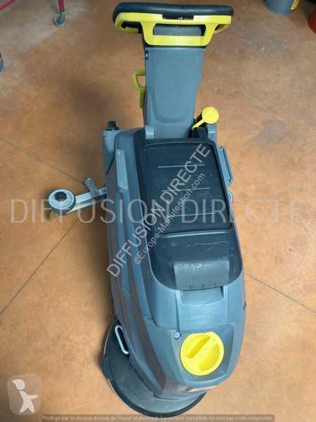 معدات التنظيف  AUTOLAVEUSE DE SOL...