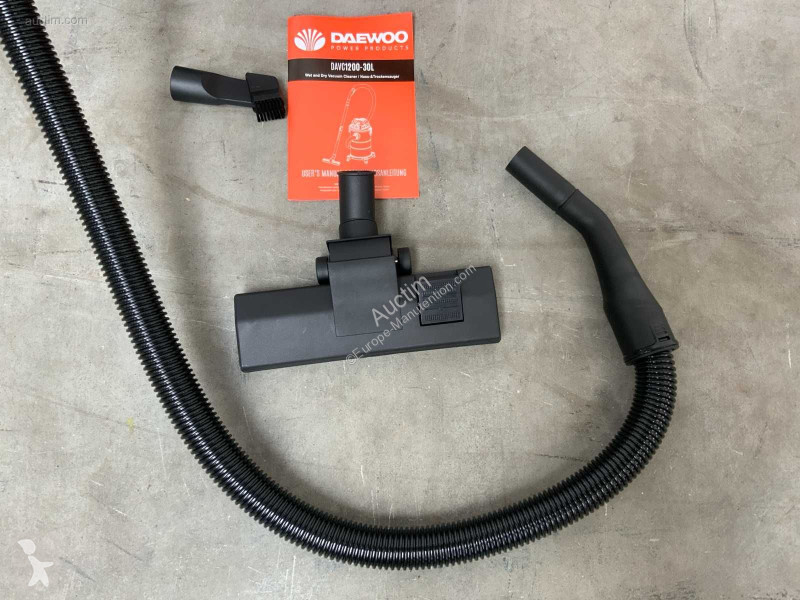 معدات التنظيف Daewoo davc1200-30l