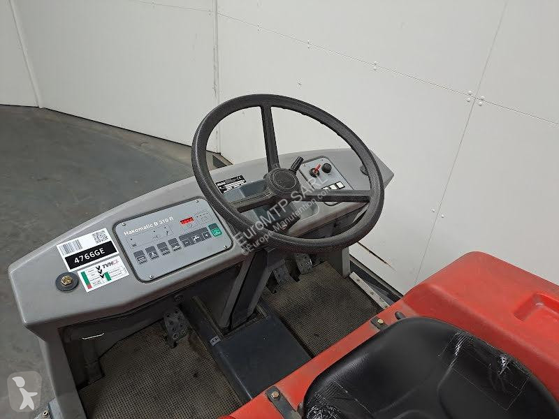 معدات التنظيف Hako  B 310 R TB 1230