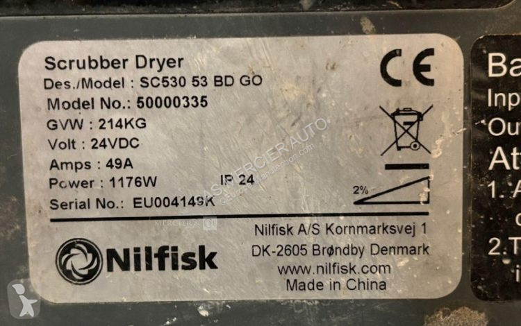 معدات التنظيف Nilfisk autolaveuse sur batterie