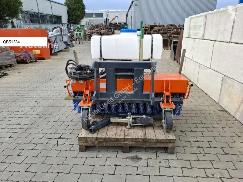 معدات التنظيف Tuchel Plus 590-1500