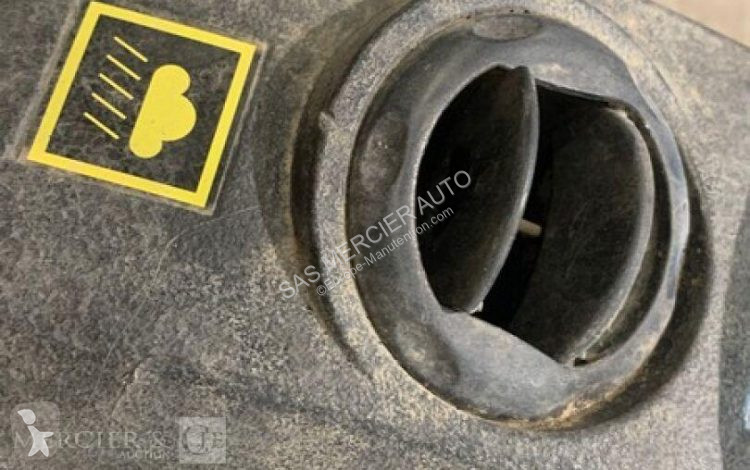 Matériel de nettoyage  balayeuse autotractee...