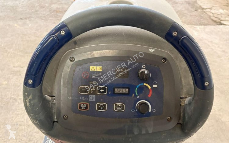 معدات التنظيف Nilfisk autolaveuse sur batterie