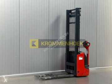 Transpalette accompagnant Linde