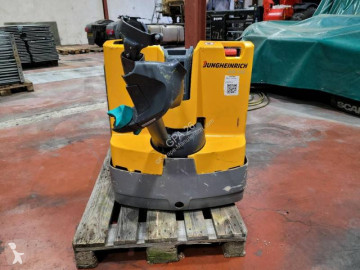 منصة نقالة Jungheinrich EJE 116