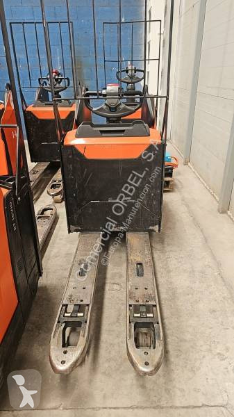 منصة نقالة Toyota LPE200 LPE200