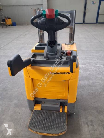 منصة نقالة Jungheinrich ERD 220