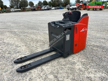 Transpaleta acompañante Linde
