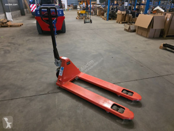 Pedestrian pallet truck
