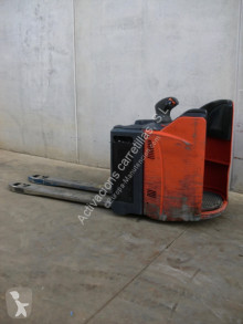 Paletový vozík postojačky vedený ojazdený Linde T 20 SP 1600x560mm