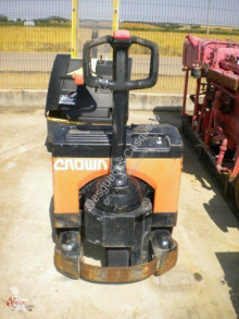 Transpallet Crown usato