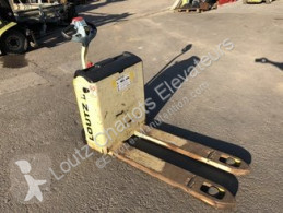 Hyster P1.8 pallet truck used