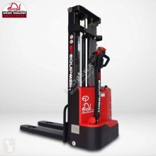 transpalet cu platforma pentru operator EP