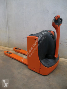 Transpaleta acompañante Linde T 16