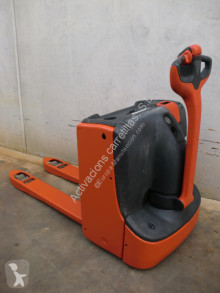 Transpalette accompagnant Linde T 16