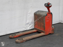 Transpaleta Linde T 18 360 acompañante usada