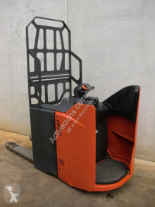 Transpaleta de conductor a pie Linde T 20 SP FRUTERA