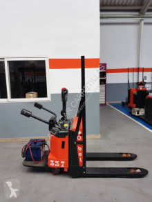 Toyota pallet truck