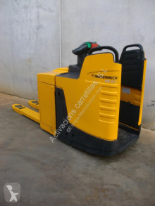 Transpaleta de conductor a pie Jungheinrich ERE 225 PF