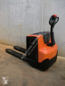 Transpalette accompagnant BT LWE 200 LWE 200
