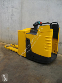 Jungheinrich stand-on pallet truck ERE 225 PF