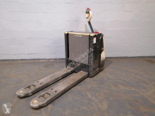 Crown pallet truck WP 3080
