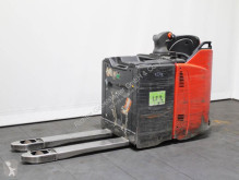 Transpalette accompagnant Linde T 20 SP-02 131