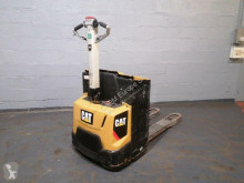 Transpaleta Caterpillar NPP20N2 usada