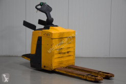 Transpaleta de conductor a pie Jungheinrich ERE120