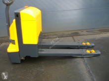 Transpaleta Jungheinrich EJE 220r acompañante usada