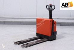 Paletovací vozík doprovod BT LWE-180