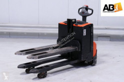 Transpaleta BT SWE-080-L acompañante usada
