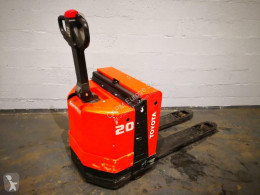 Toyota 7PM20 pallet truck used