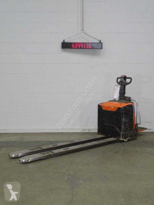 Transpallet Toyota lpe200 usato