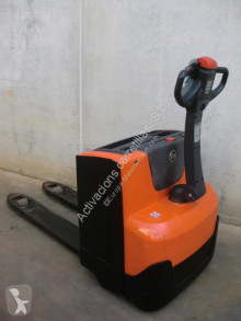 BT LWE 180 pallet truck used pedestrian